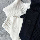 Basic long sleeve ribbed knit