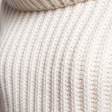 Turtleneck straight sleeve sweater