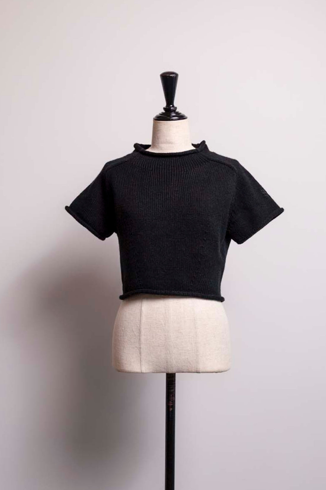 シェリエ　sheller asymmetry knit tops.